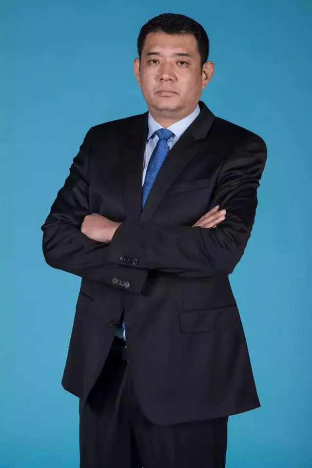 篮球防守训练中如何提高体能和耐力_1